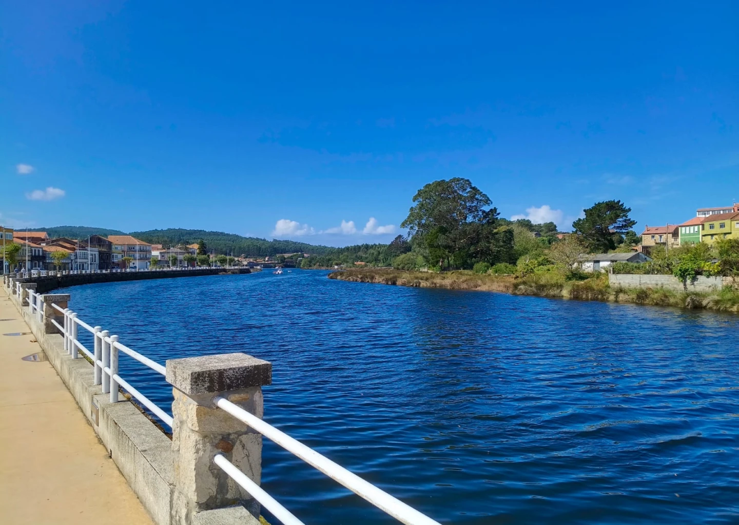 Rio de Ponte do Porto cerca del Hotel Lembranza Guest House